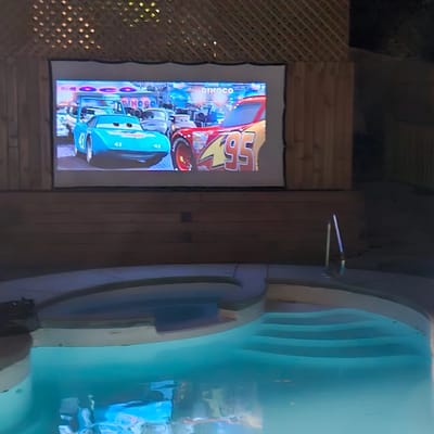 Poolside Cinema and Heated Pool/SPA