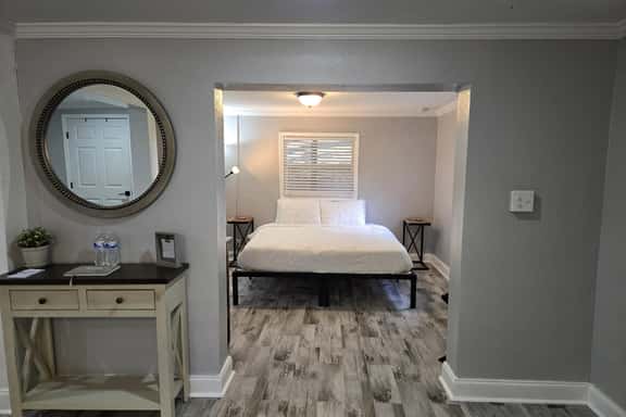 The Silver Chic Studio - Image 1