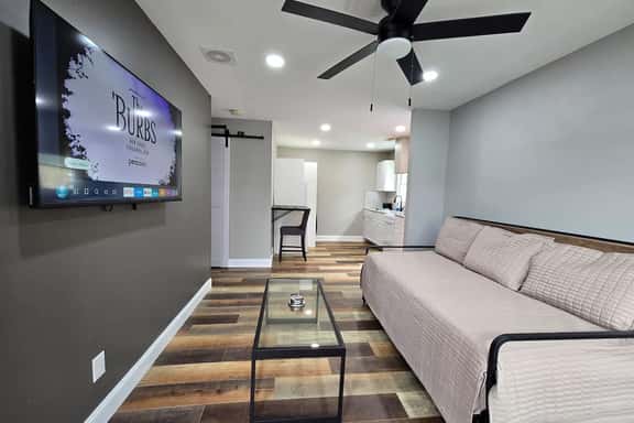 Silver Double Suites - Image 1