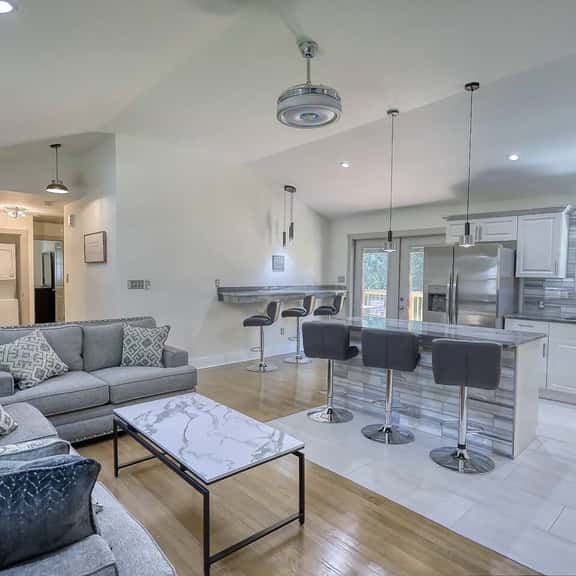 Grove Park Chateau - Image 1