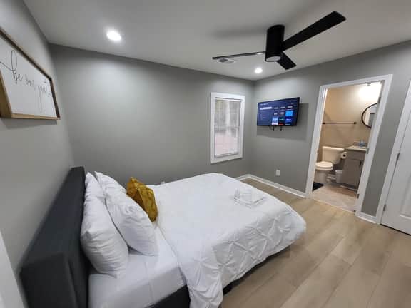 Modern Home - 5 Miles from Downtown Atlanta
